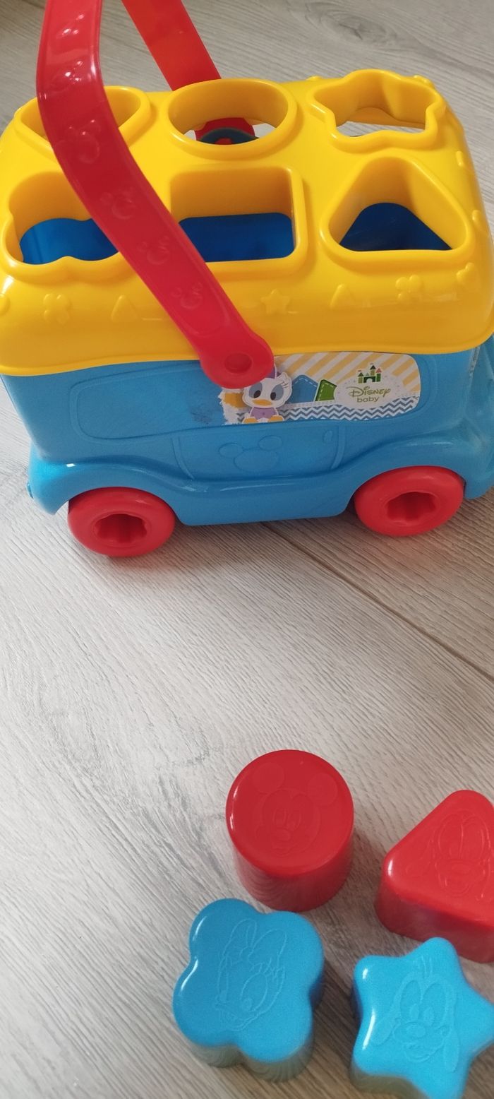 Camion Mickey trieur de forme Disney - photo numéro 3