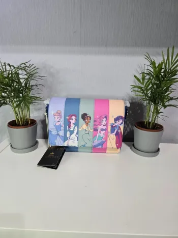 Sac à main Loungefly princesses version manga