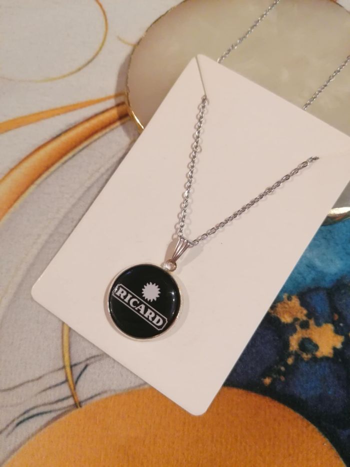 Collier Ricard noir
