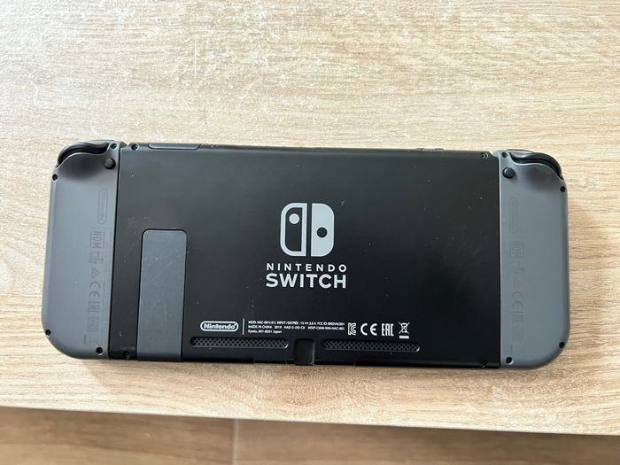 Nintendo Switch - photo numéro 3