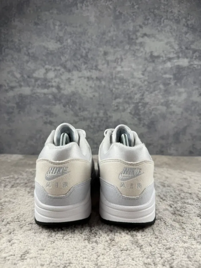 Nike P-6000 Running - FootBall Grey - Grey & White - photo numéro 4