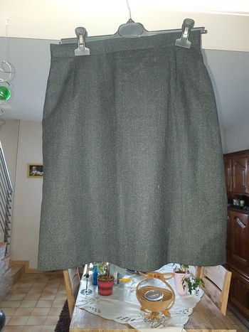Jupe tailleur.