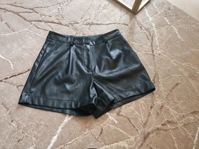 short simili cuir femme