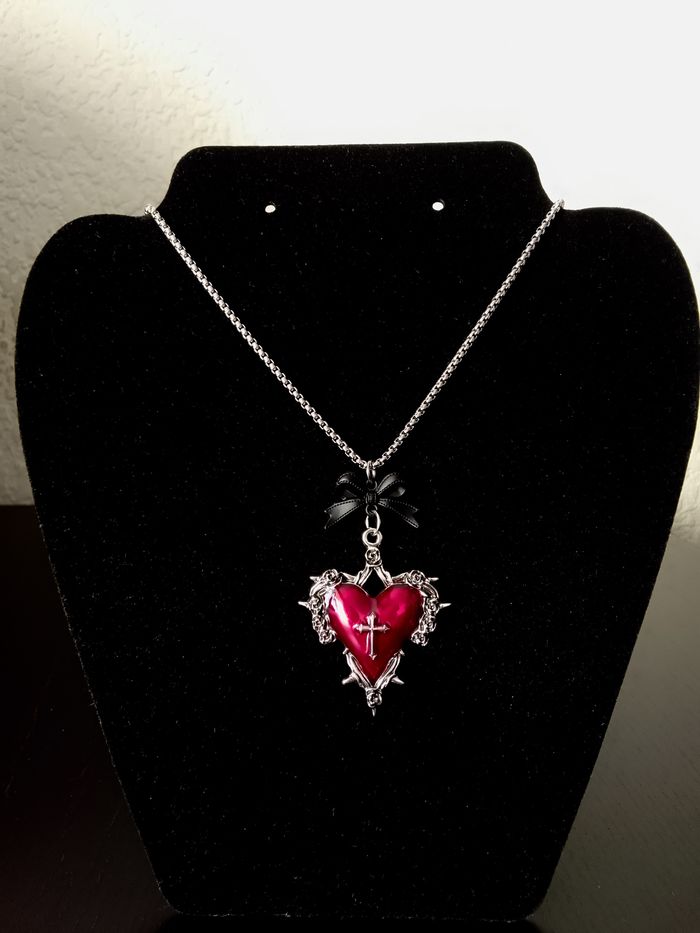 Chaîne + pendentif gothique - photo numéro 3