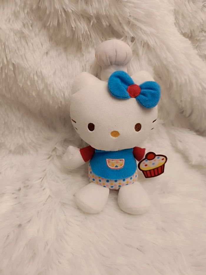 Peluche Hello Kitty Pâtissière - photo numéro 2