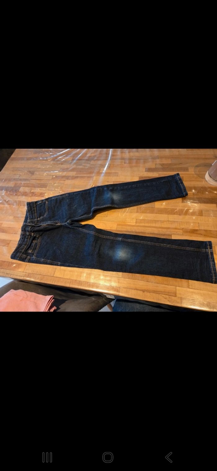 Lot de vêtements garçon  7 ans