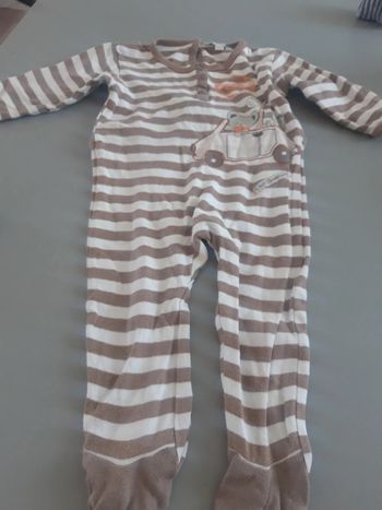 Pyjama leger 12 mois