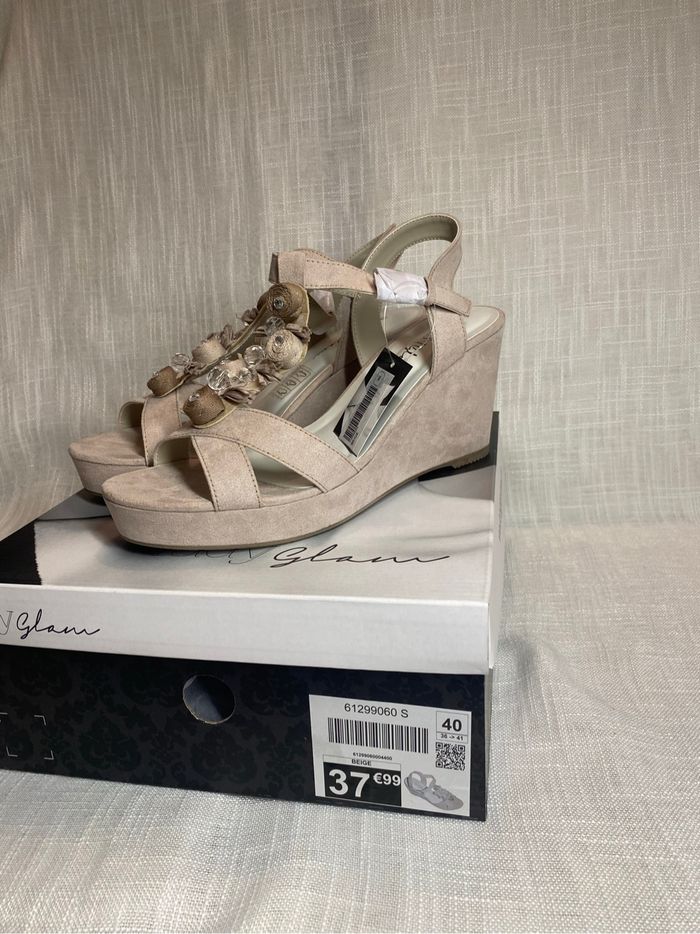 Sandales 👡 - photo numéro 5