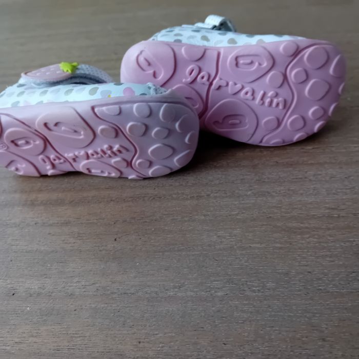 Chaussures 18 - photo numéro 2