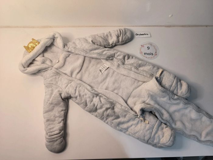 Combinaison bébé fille 9 mois - photo numéro 2