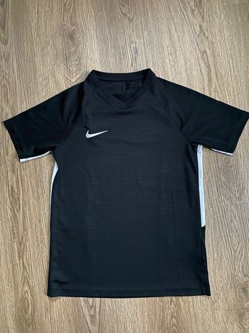 Tee shirt Nike Dri fit 12 ans taille L