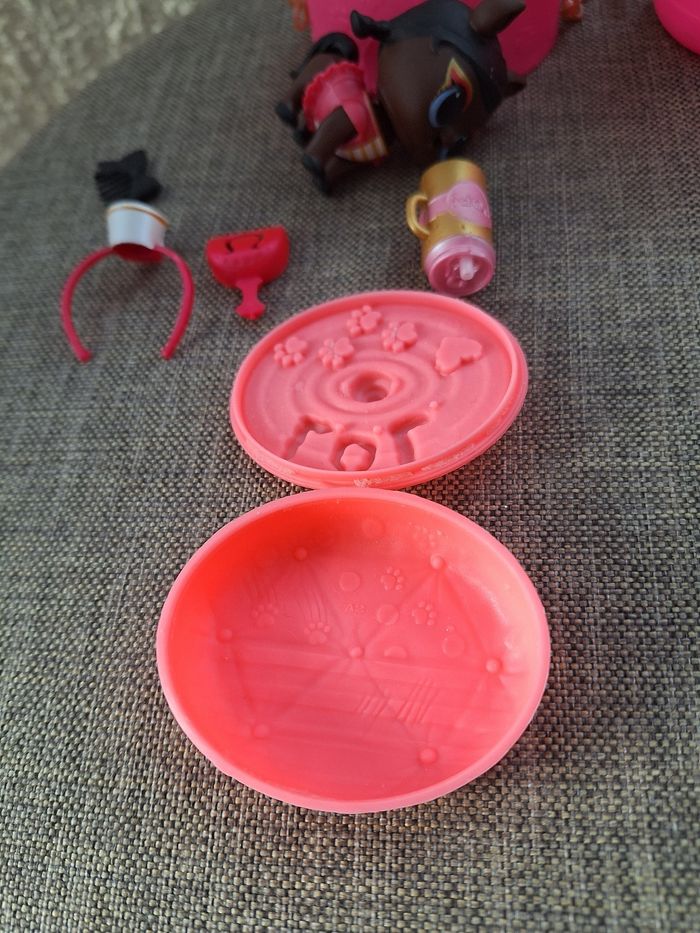 Gourde LOL surprise - photo numéro 4