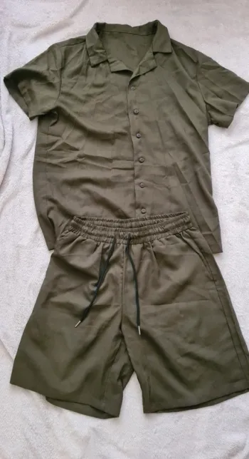 Ensemble short et chemise