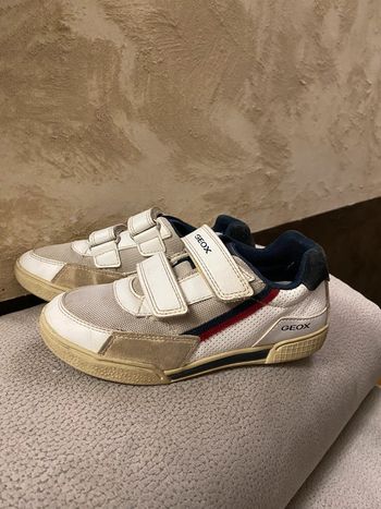 Chaussures scratch cuir Geox 32