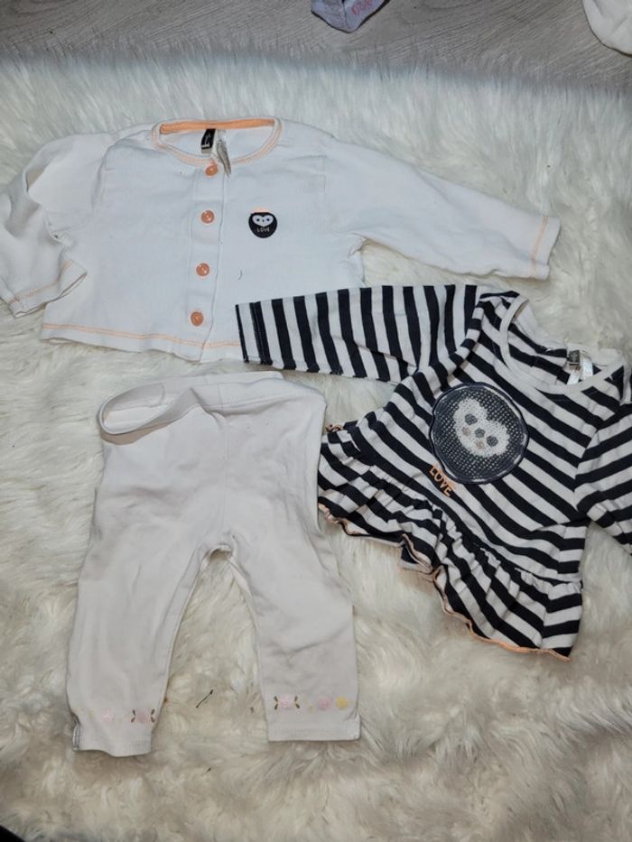 Ensemble pingouin 1mois