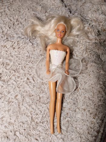 Barbie vintage bustier blanc brillant nacré