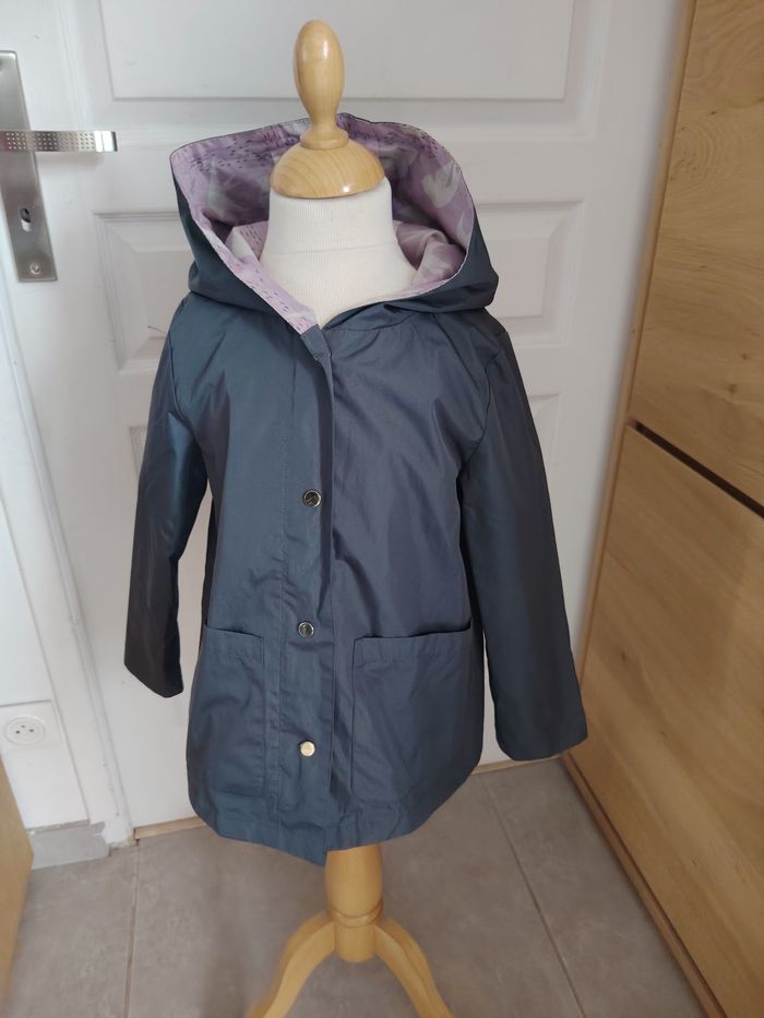 Imperméable fille 6 ans Kiabi en très bon état