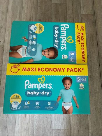 Mega pack de 188 couches pampers baby dry taille 5 neuf