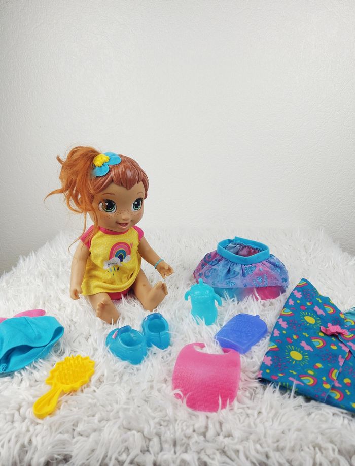 Baby Alive langue française marque Hasbro ( introuvable en dessous de 263 euros en français) 🎅