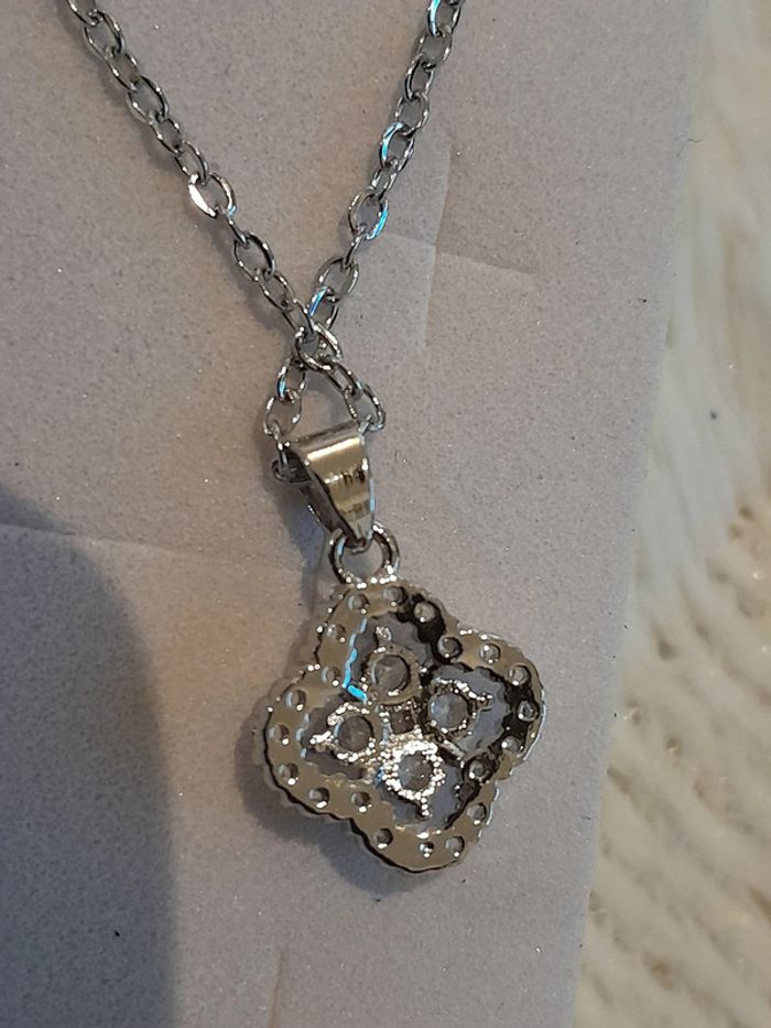 Collier Trèfle 4 feuilles, couleur Argentée avec strass - photo numéro 5