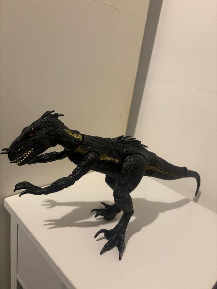 Dinosaure indoraptor jurassic world - photo numéro 2