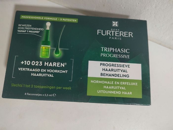 Antichute Triphasic progressive René Furterer chute hormonale, héréditaire, cheveux clairsemes - photo numéro 2