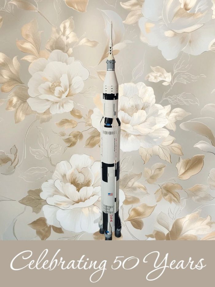 Fusée lego nasa apollon Saturne 5 21309