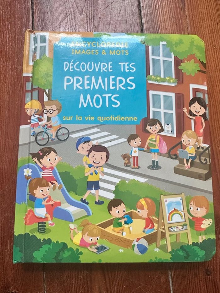 Découvre tes premiers mots