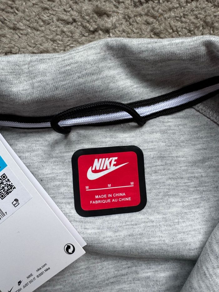 Pull Nike tech fleece - photo numéro 4