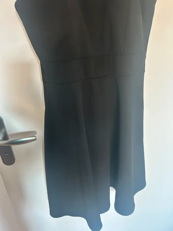 Robe noir patineuse taille M - photo numéro 4