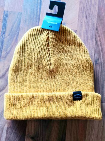 Bonnet Pull & Bear couleur moutarde M neuf mixte