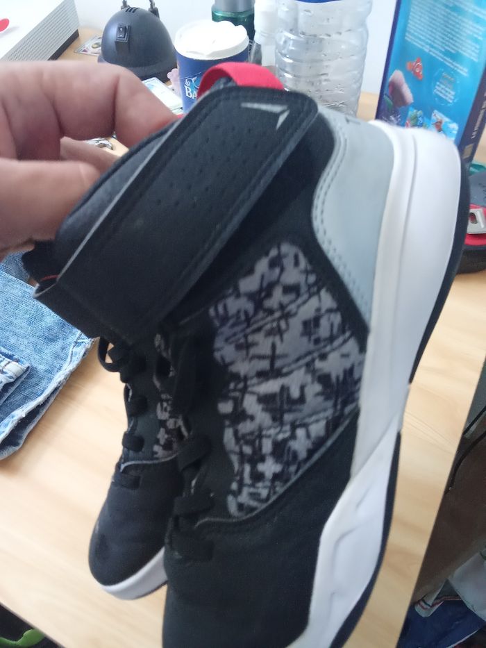 Basket de marque tarmack.pointure 34 - photo numéro 7