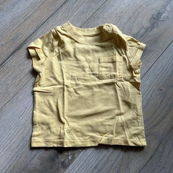 T-shirt jaune 