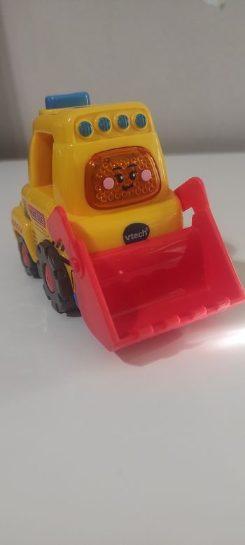 Tracteur tutu bolide vtech pile neuve