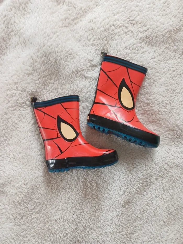 Bottes en caoutchouc spiderman - photo numéro 3