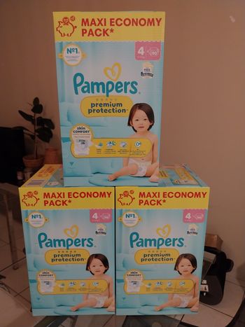Lot 3 boites couches Pampers Premium Protection Taille 4