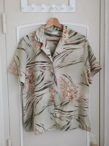 Chemisette fleurie taille 46