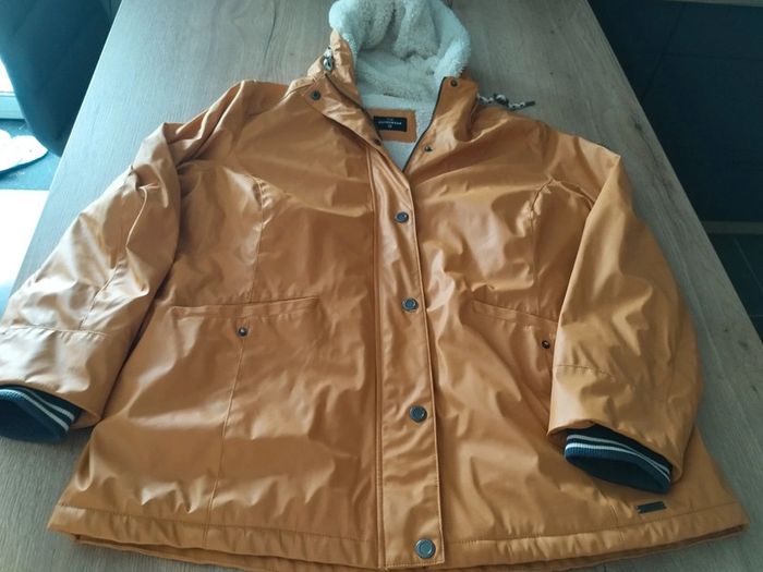 Imperméable, fourré