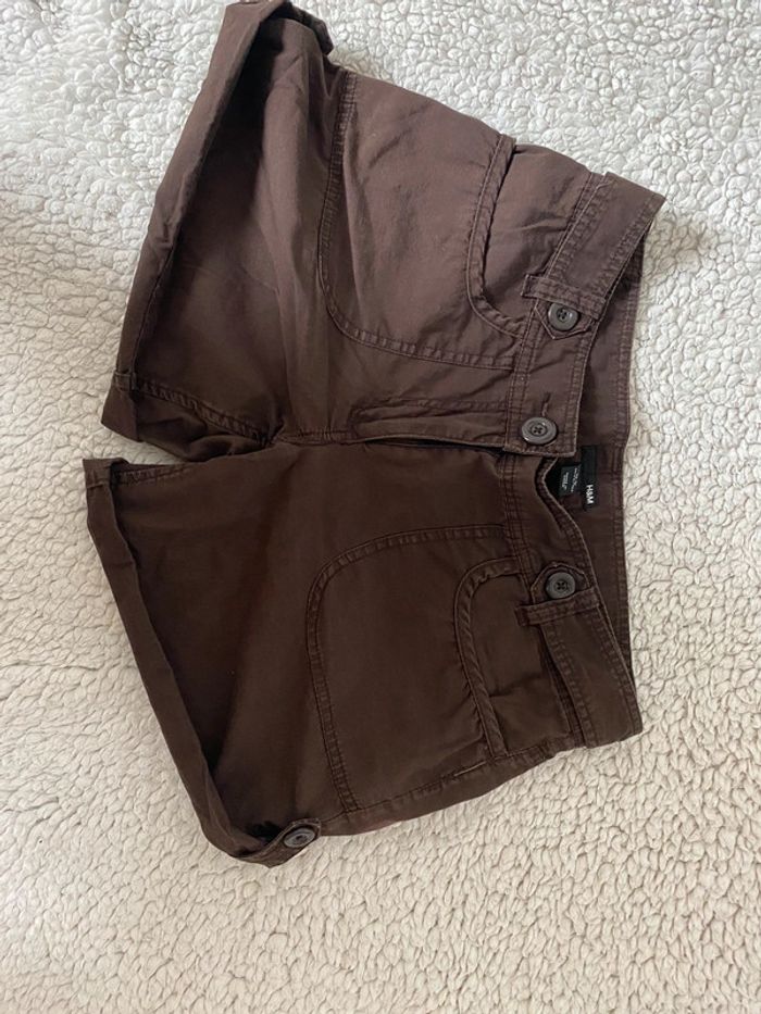 Short H&M taille 40