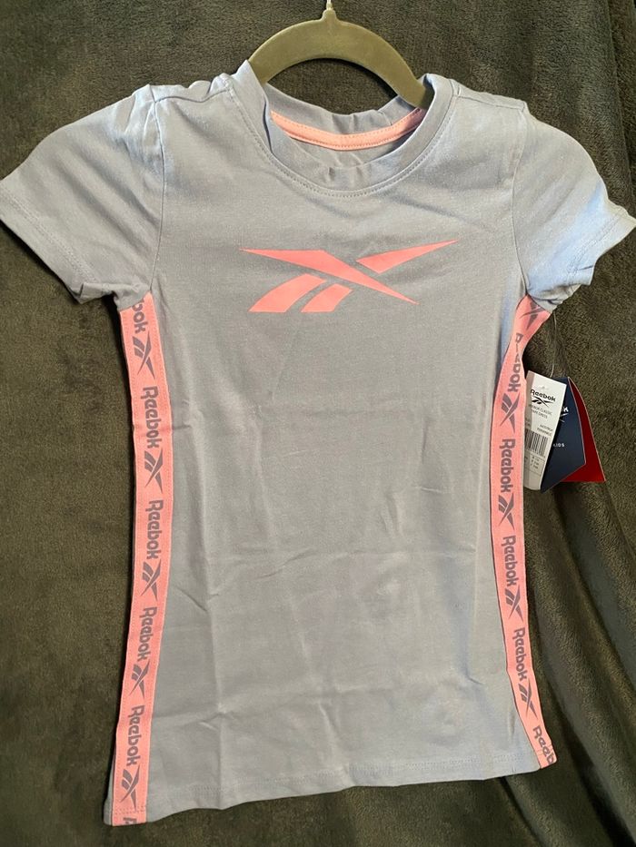 Robe reebok taille 5/6 ans neuf