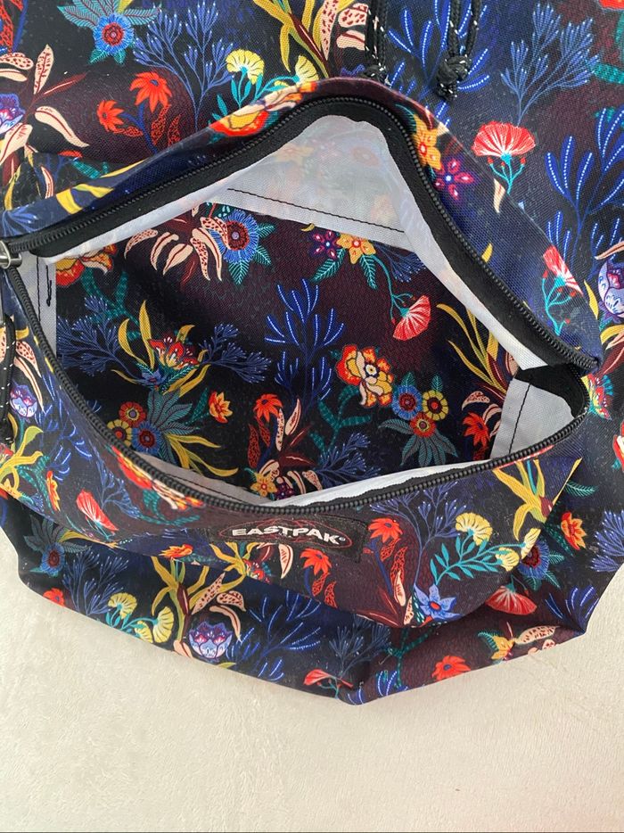 Cartable Eastpak - photo numéro 3