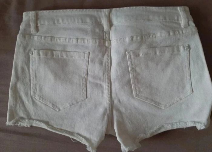 Short court blanc - photo numéro 3