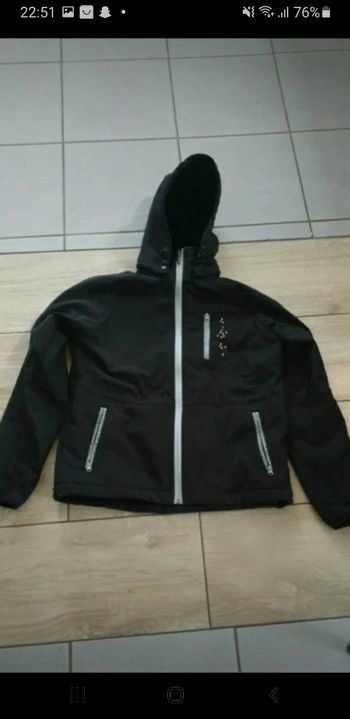 Blouson mckinley comme neuf 14 ans