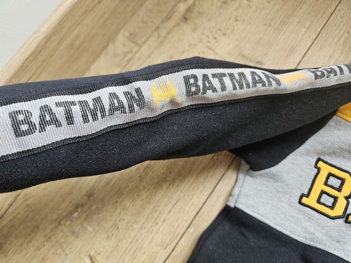 Sweat à capuche noir et jaune Batman 6 ans - photo numéro 6