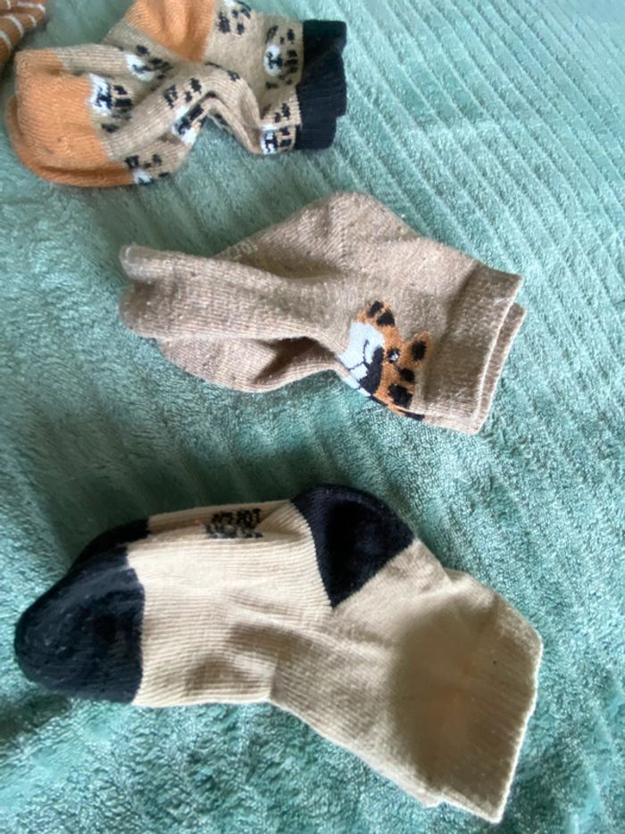 Lot paires chaussettes 18/20 - photo numéro 3