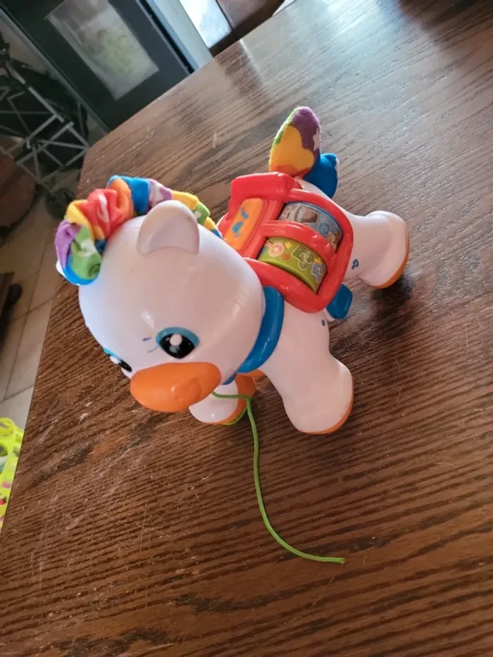 Petit poney interactif