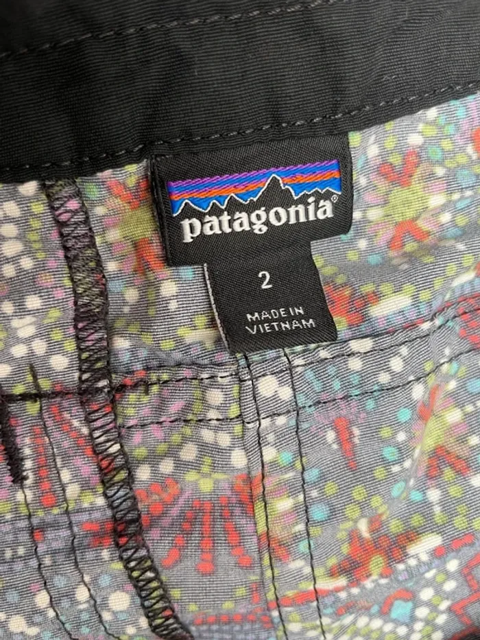 Patagonia Aztec pattern surf longboard beach swim shorts Womens size 2 - photo numéro 9