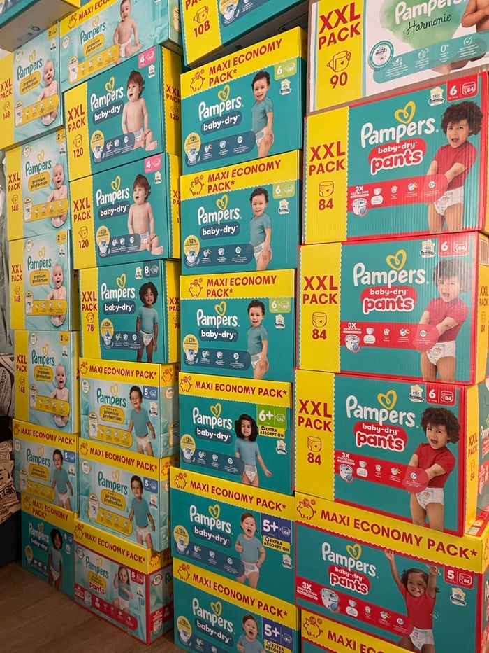 lot de couches Pampers taille 3-4-5-6-7-8 - photo numéro 2