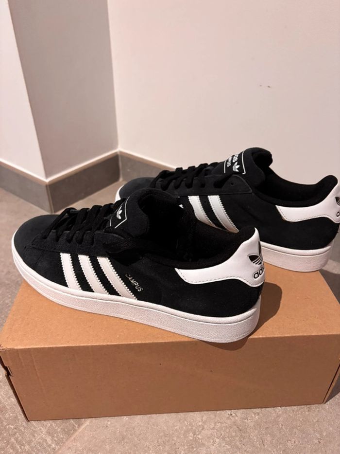 Baskets Adidas Campus 2 Taille 42 2/3 - photo numéro 2