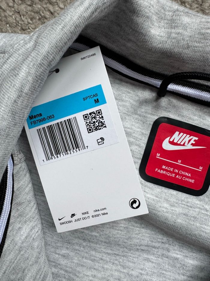 Pull Nike tech fleece - photo numéro 5